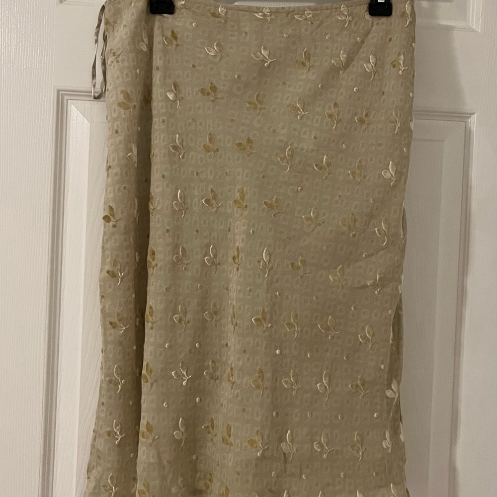 DKNY Cream Embroidered A-Line Skirt
